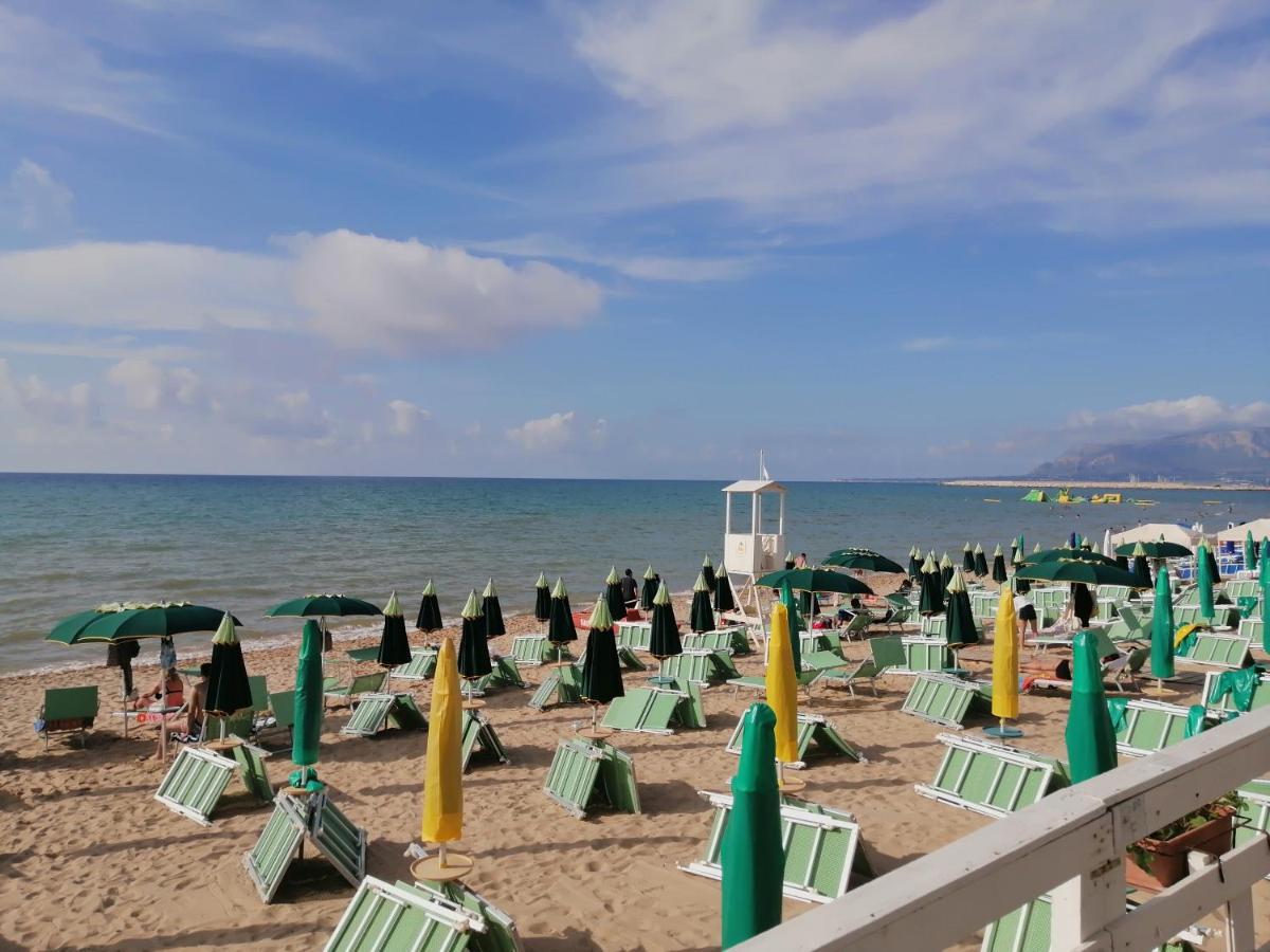 Residence Mare Azzurro Balestrate Bagian luar foto