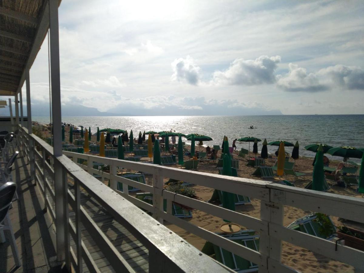 Residence Mare Azzurro Balestrate Bagian luar foto
